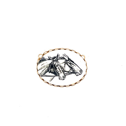 Wall sconce with dimensions labeled on a white background