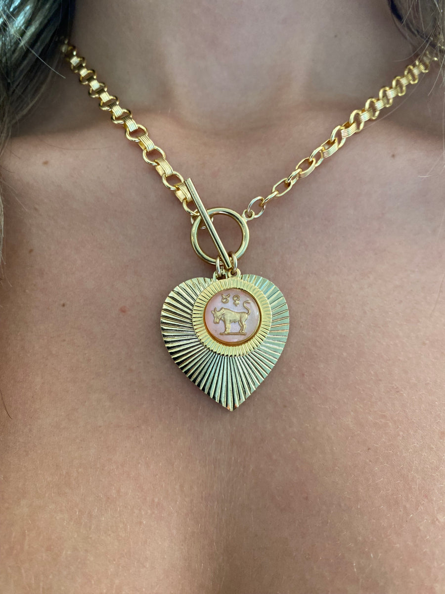 Ribbed heart with pink zodiac necklace